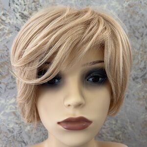 Stunner human hair wig. Color R10HH.
